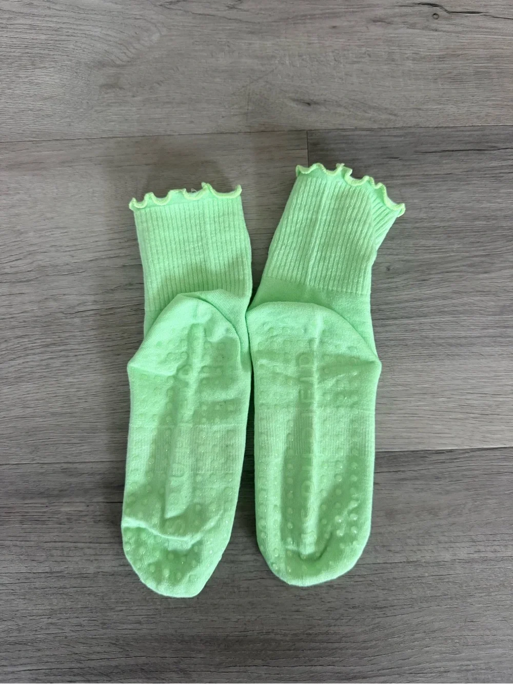 ⭐️ Neon Green Avocado Embroidered Grip Crew Socks